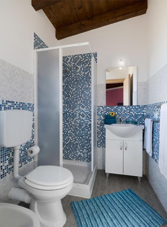 Arricampati Airport Rooms & Bringo Car Rental Carini Buitenkant foto